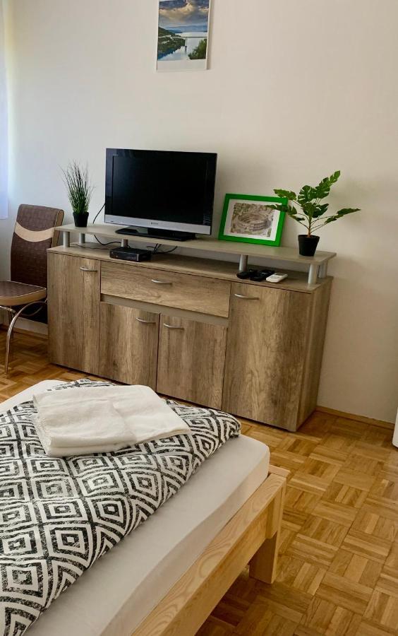 Anita Apartman Hajdúszoboszló Eksteriør bilde