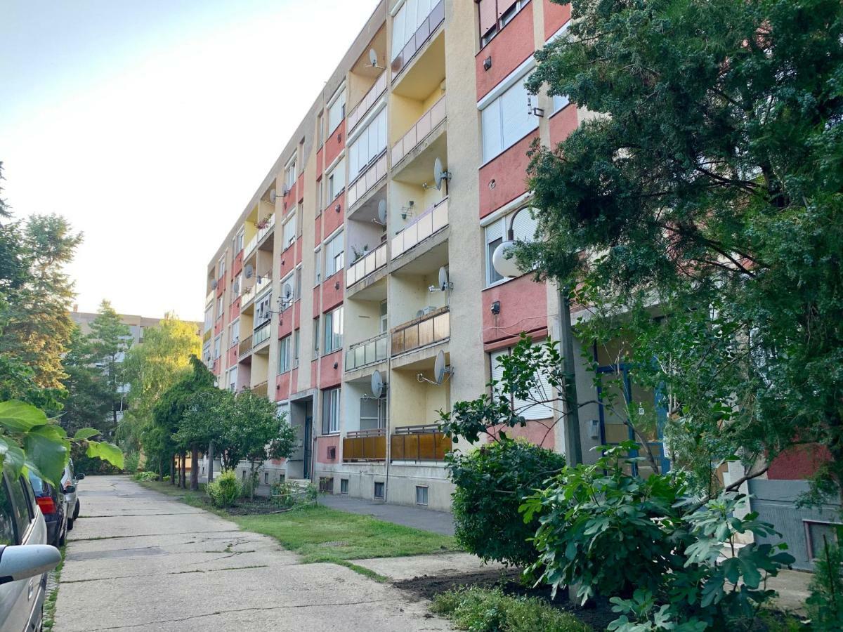 Anita Apartman Hajdúszoboszló Eksteriør bilde